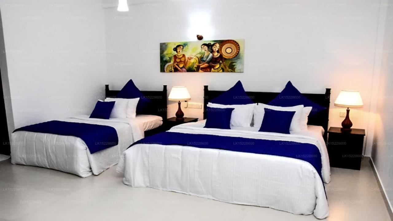 Blue Spring Hotel Wadduwa Exteriér fotografie